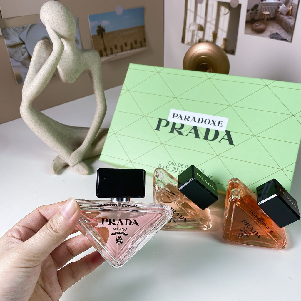 Prada — Gift Box