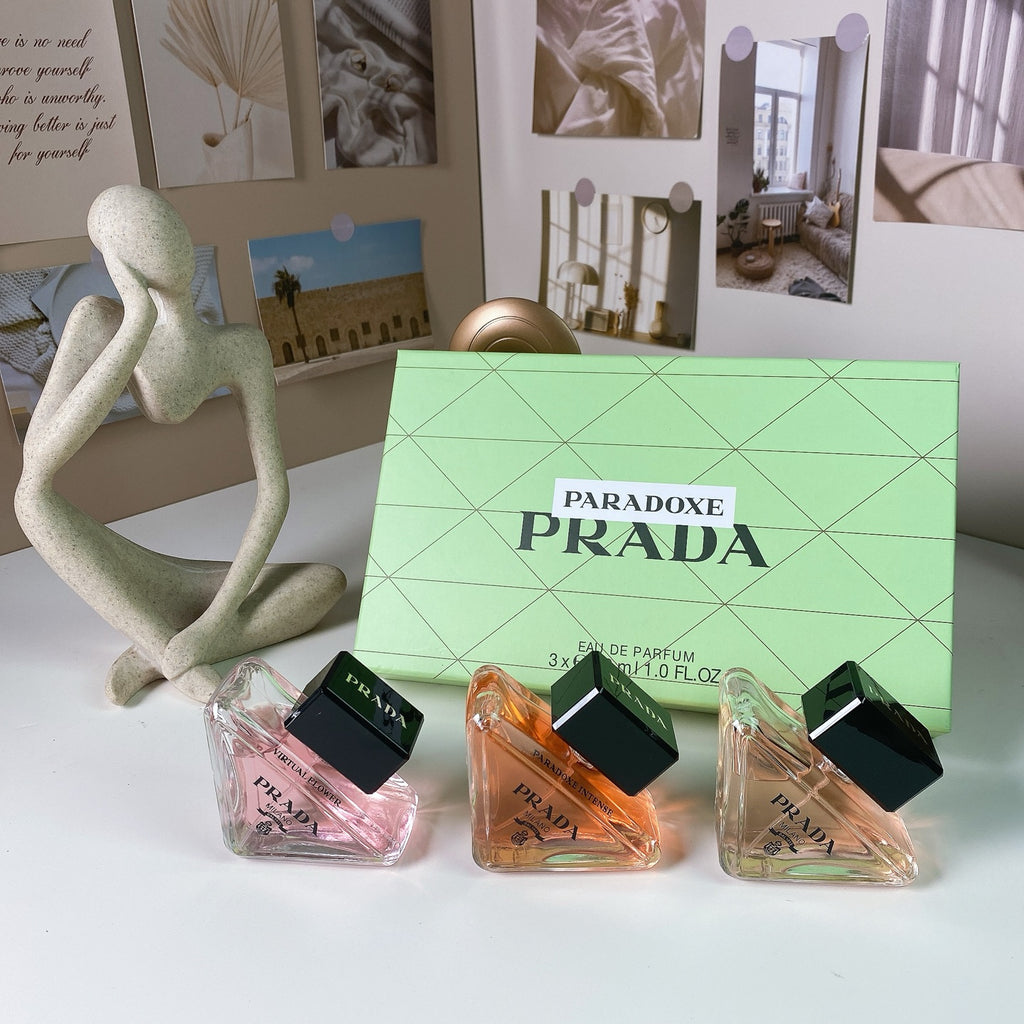 Prada — Gift Box